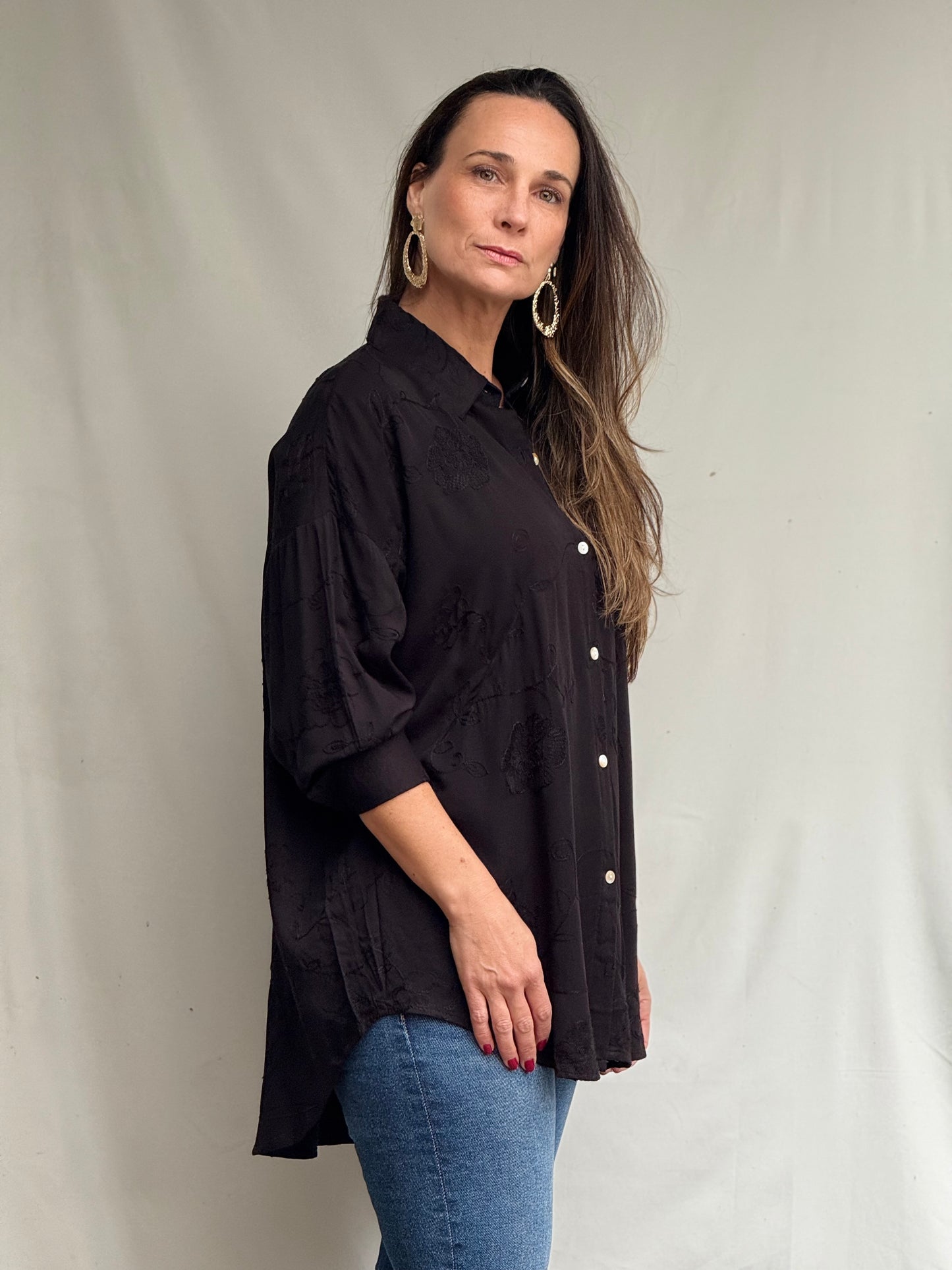 Blusa Rufina Negra Bordada
