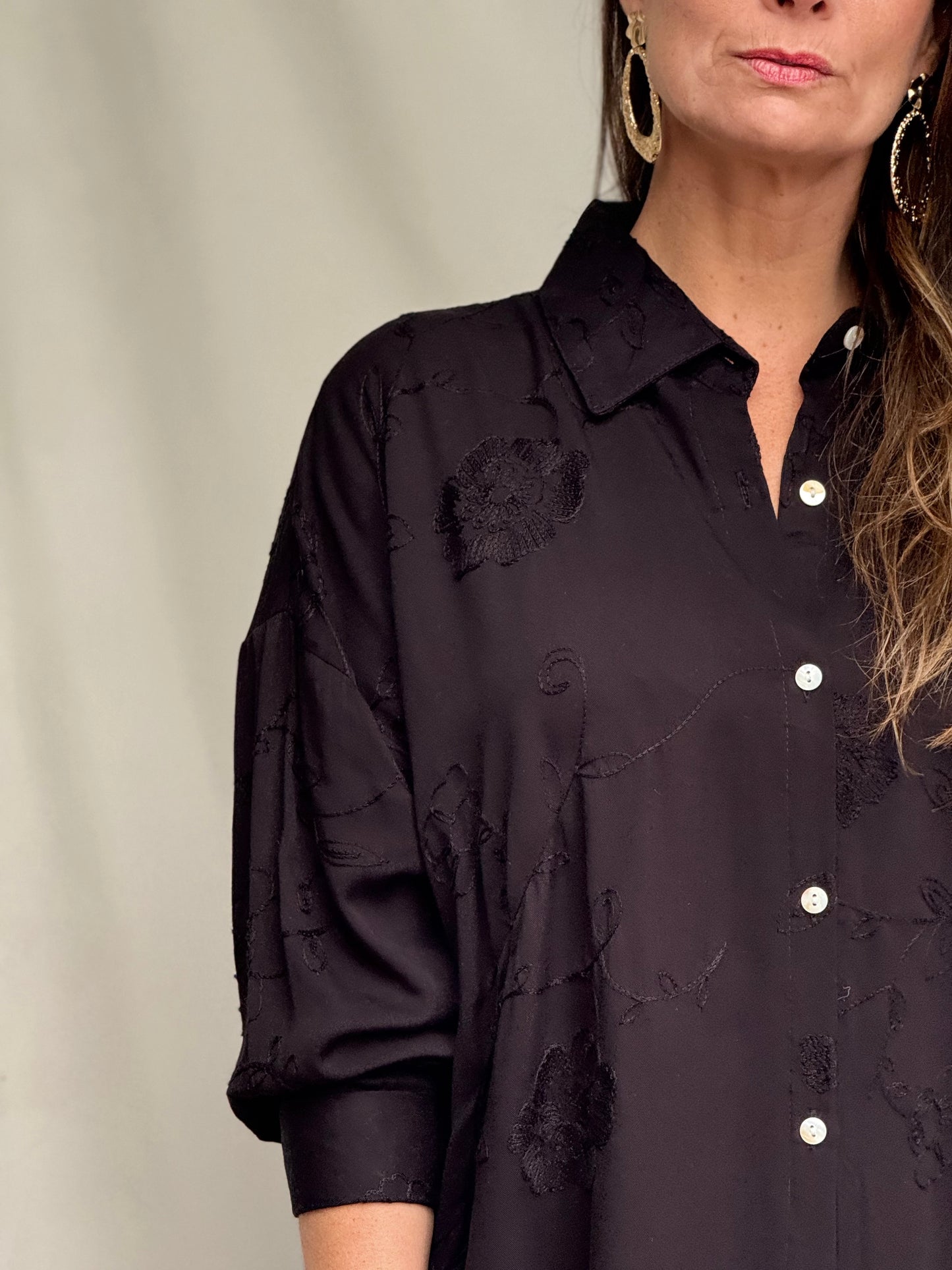 Blusa Rufina Negra Bordada