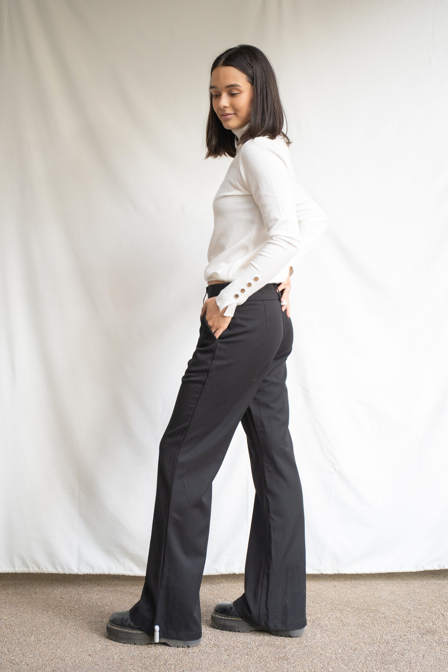 Pantalones Flare Lilian Negro