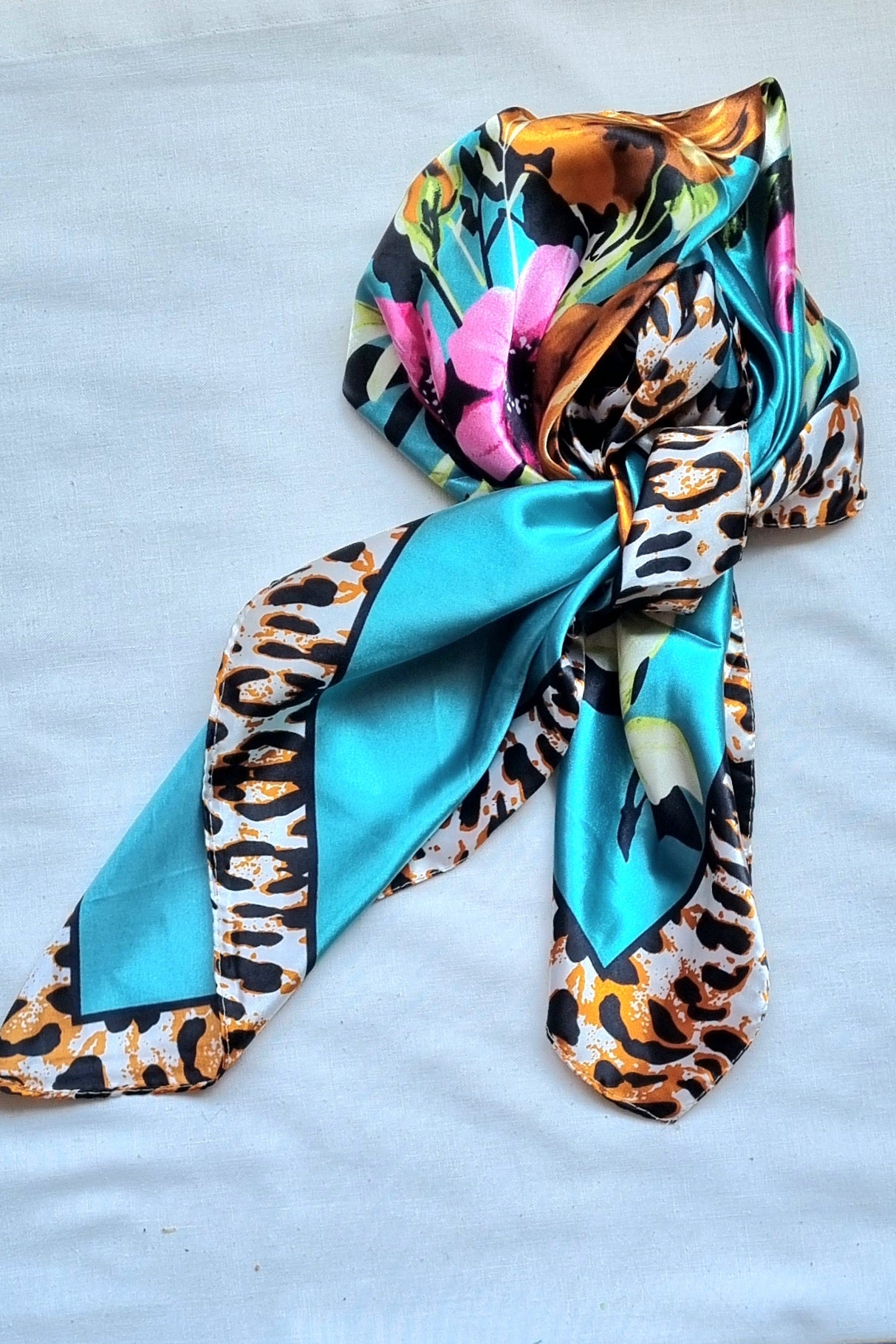 Pañuelo Flor Turquesa