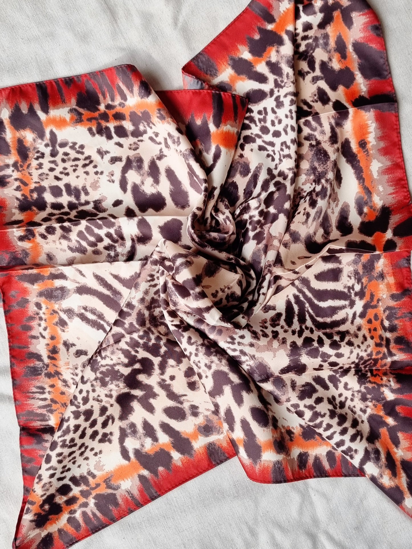 Pañuelo Tricro Beige Estampado