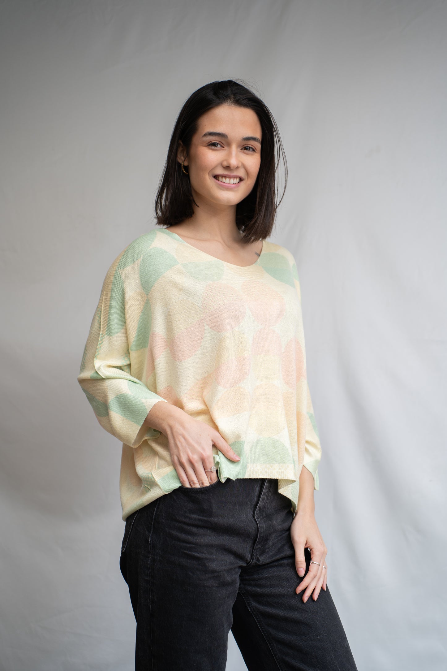 Sweater Esdra Amarillo Diseño