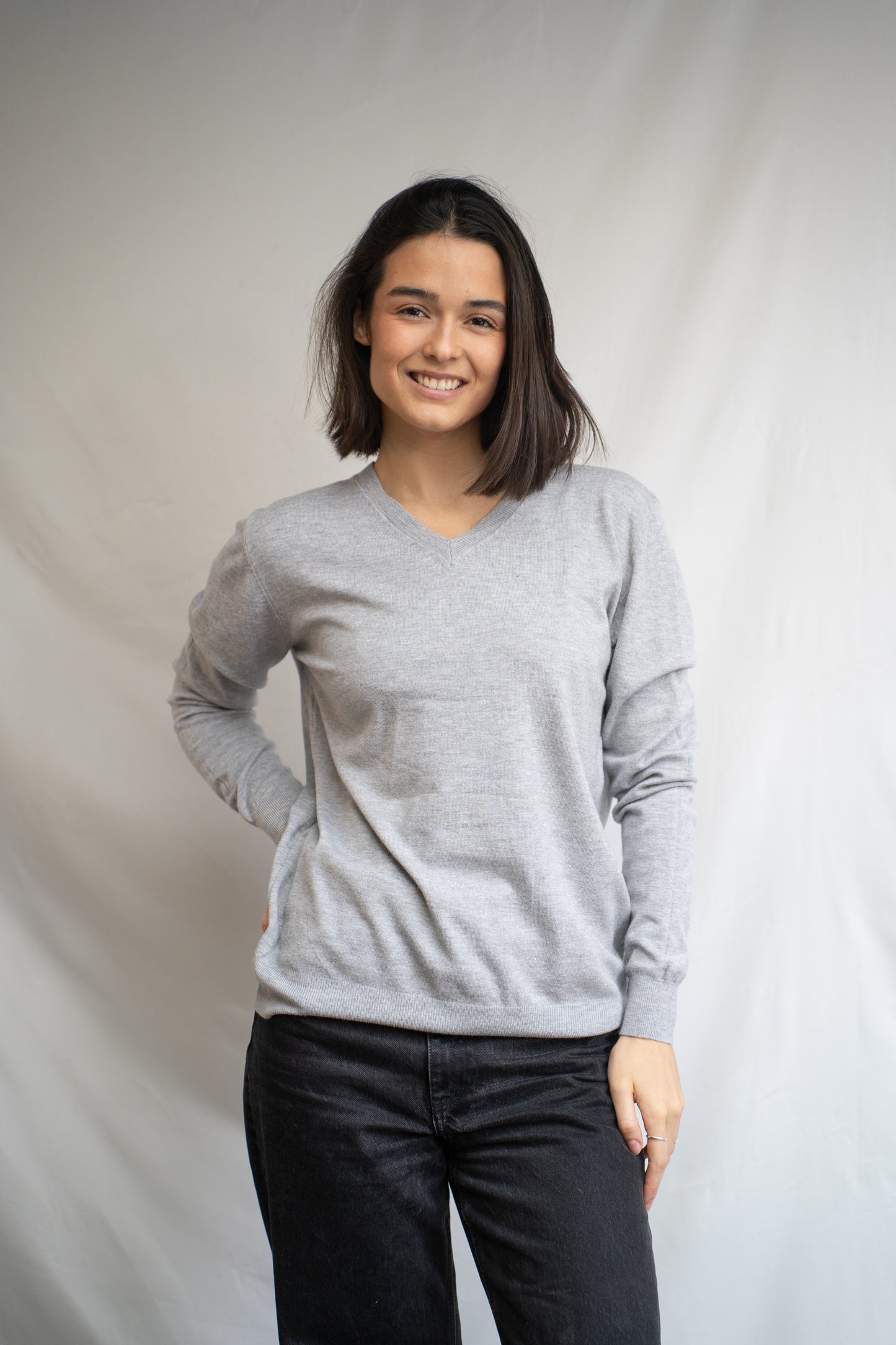 Sweater Feran Gris Básico