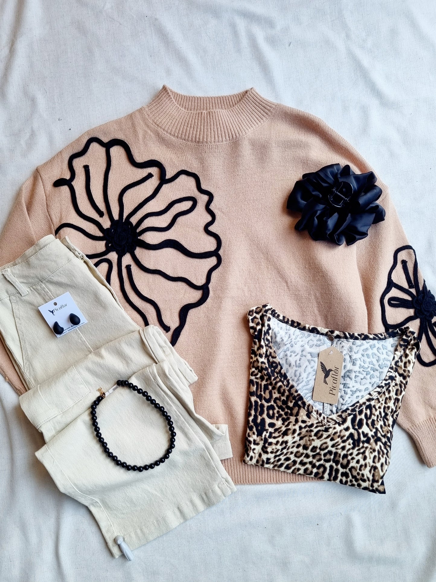 Sweater Pili Camel Flores