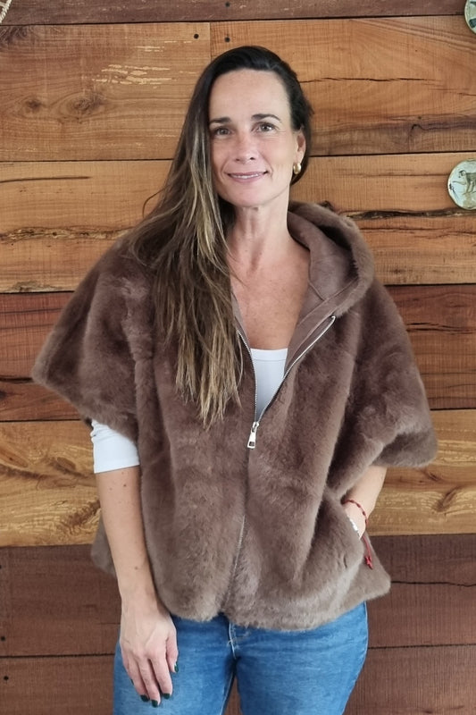 Poncho Pelu