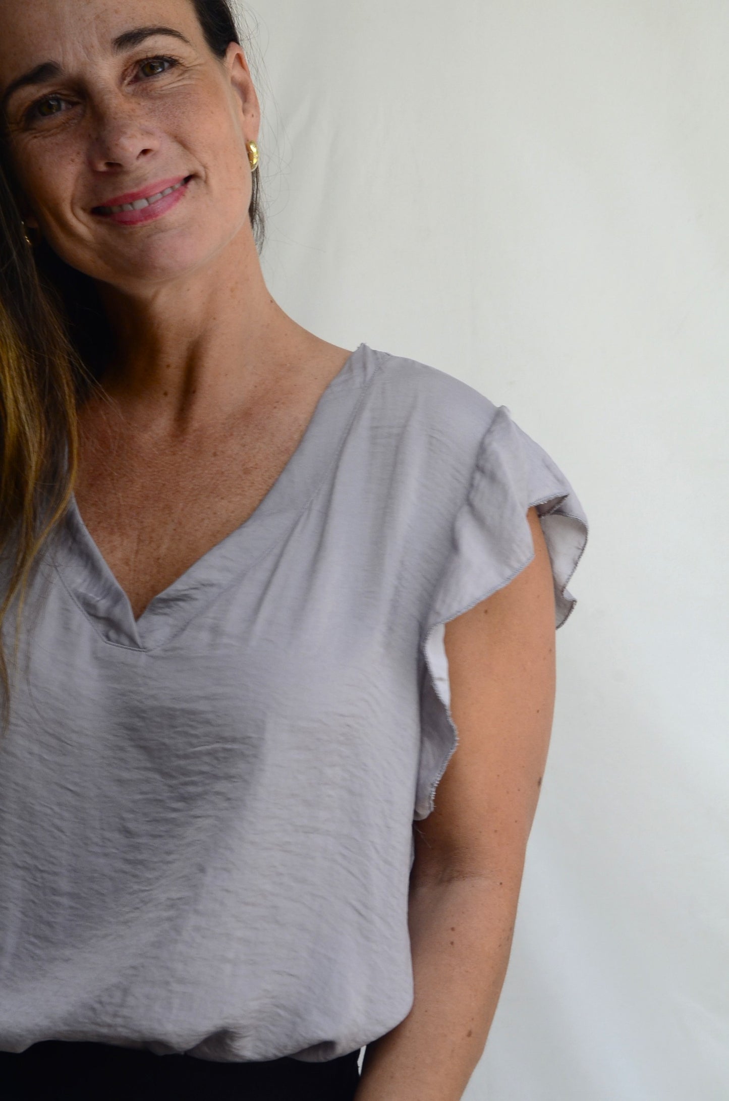 Polera Rumena Gris Satinada