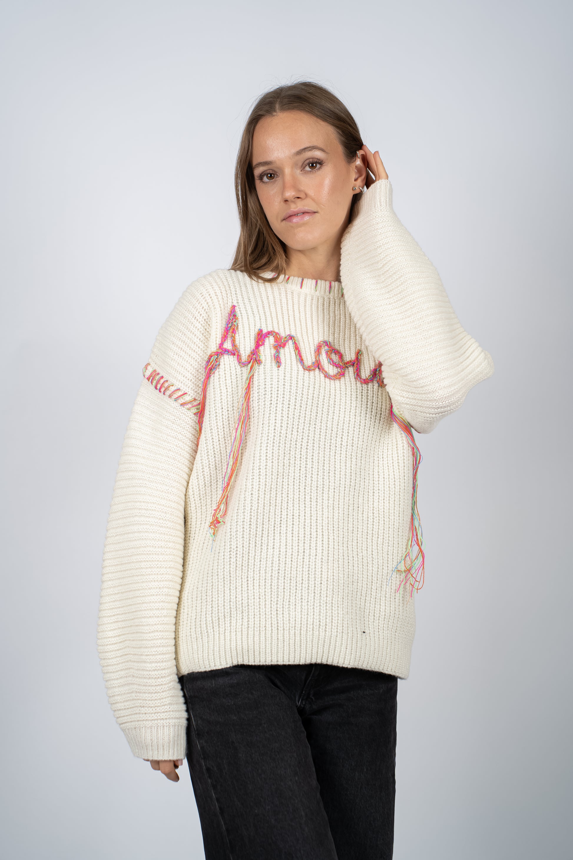 Sweater Amour Crema Bordado