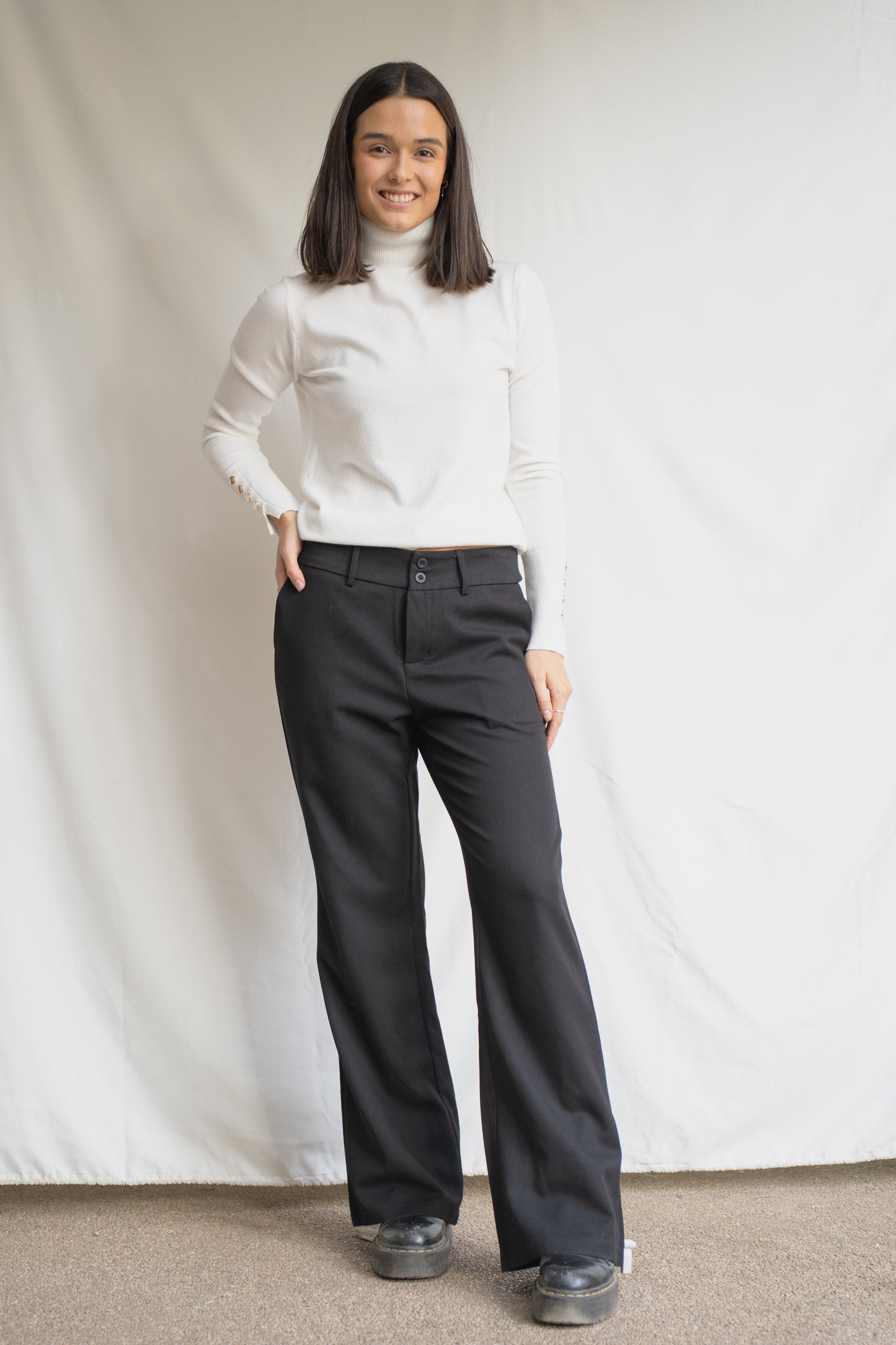 Pantalones Flare Lilian Negro