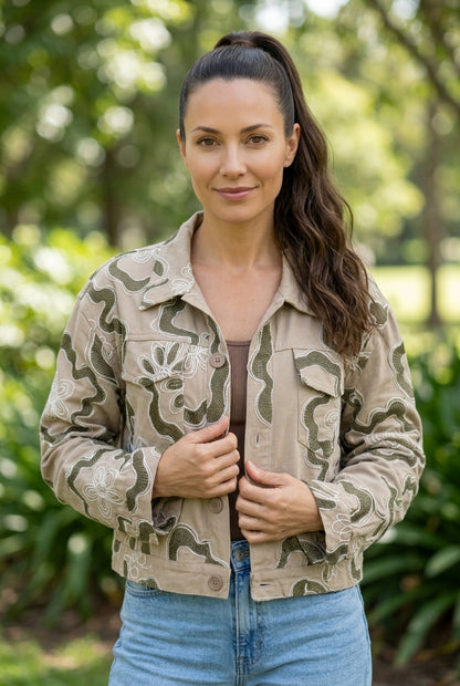 Chaqueta Bordada