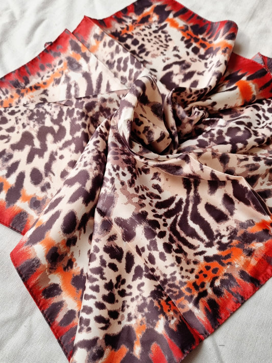 Pañuelo Tricro Beige Estampado