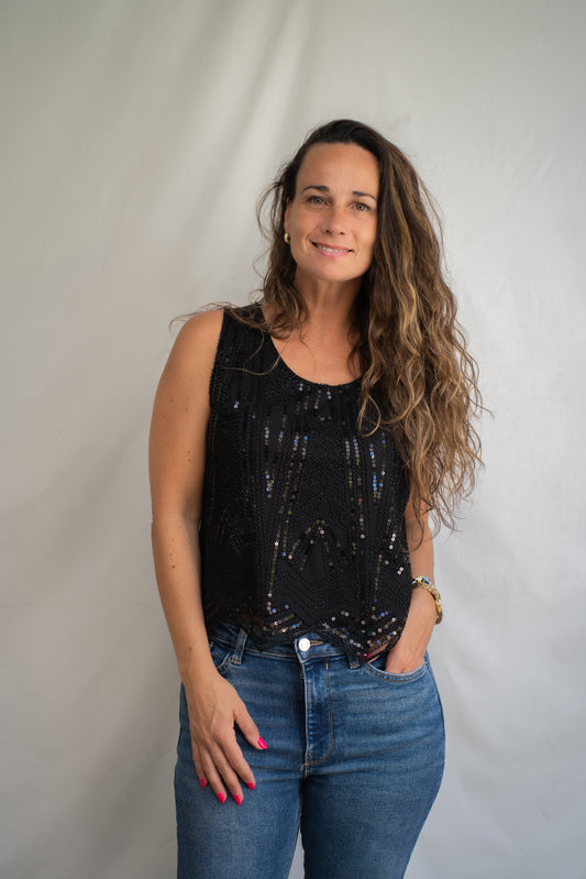 Polera Carra negra brillos