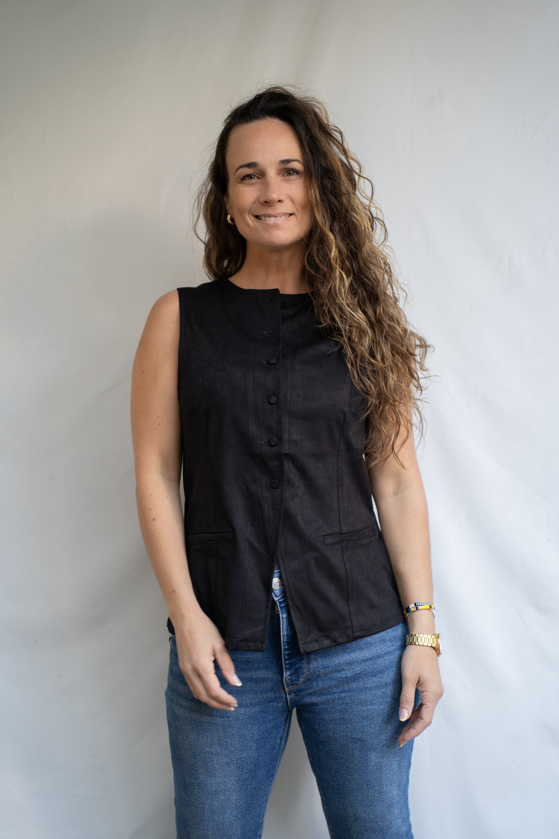 Polera Cayun Negro Ecogamuza