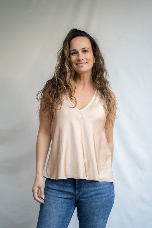 Polera Mariane Beige Satinada