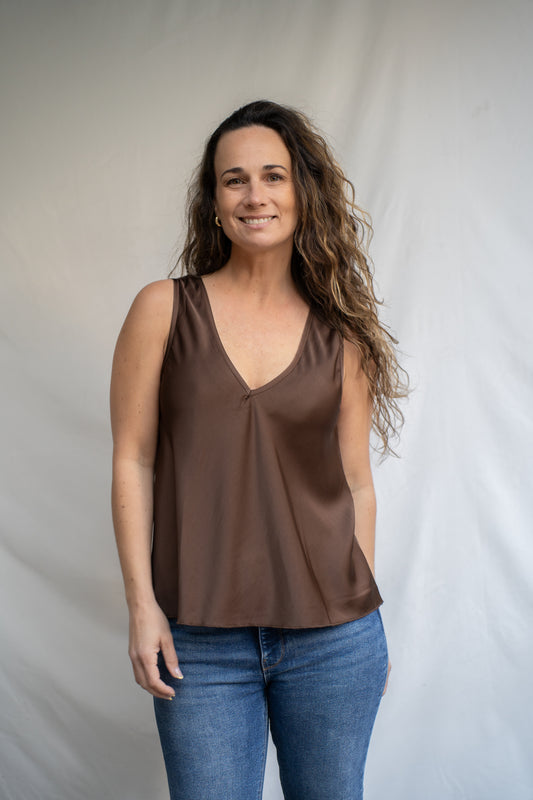Polera Mariane Choco Satinada