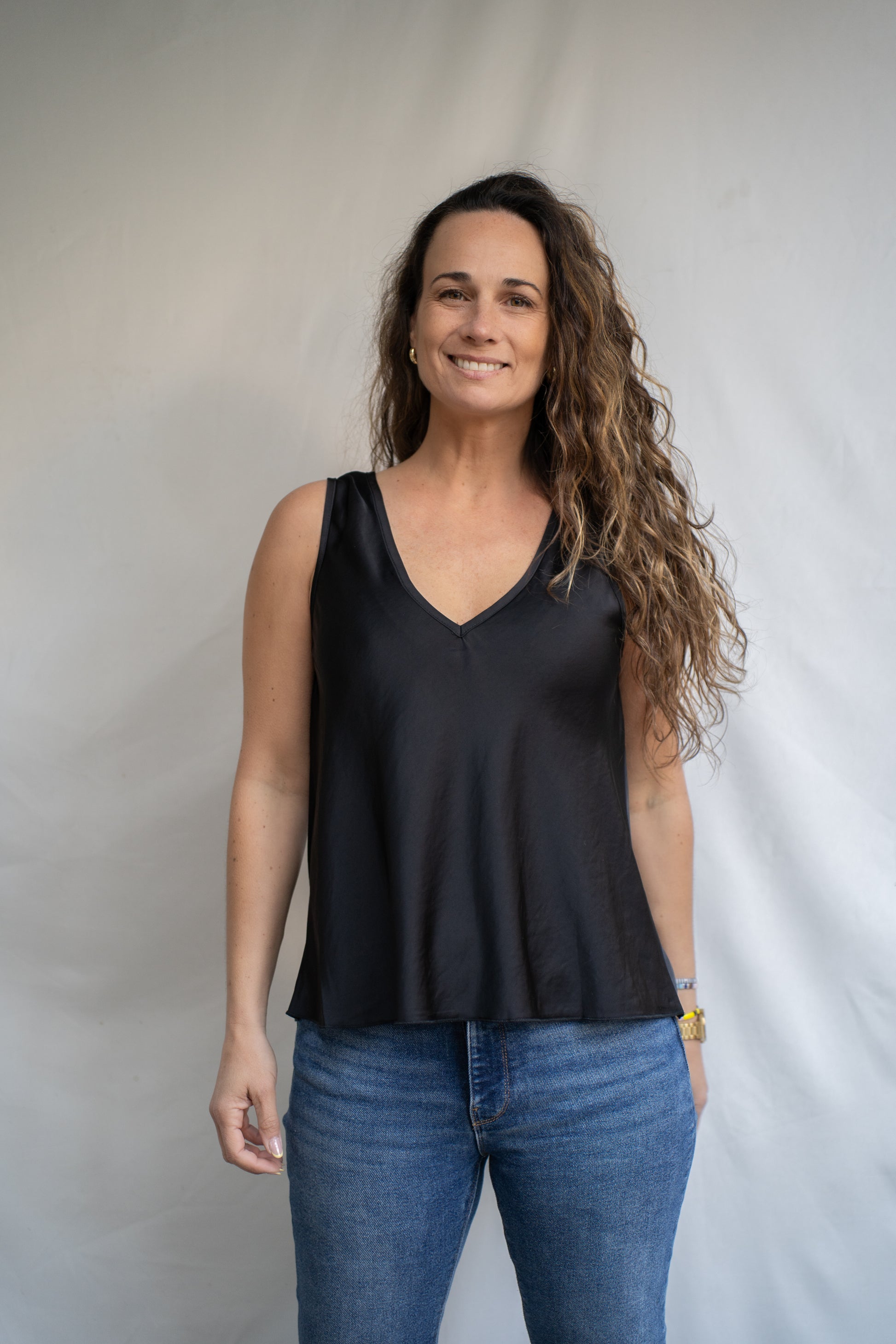 Polera Mariane Negra Satinada