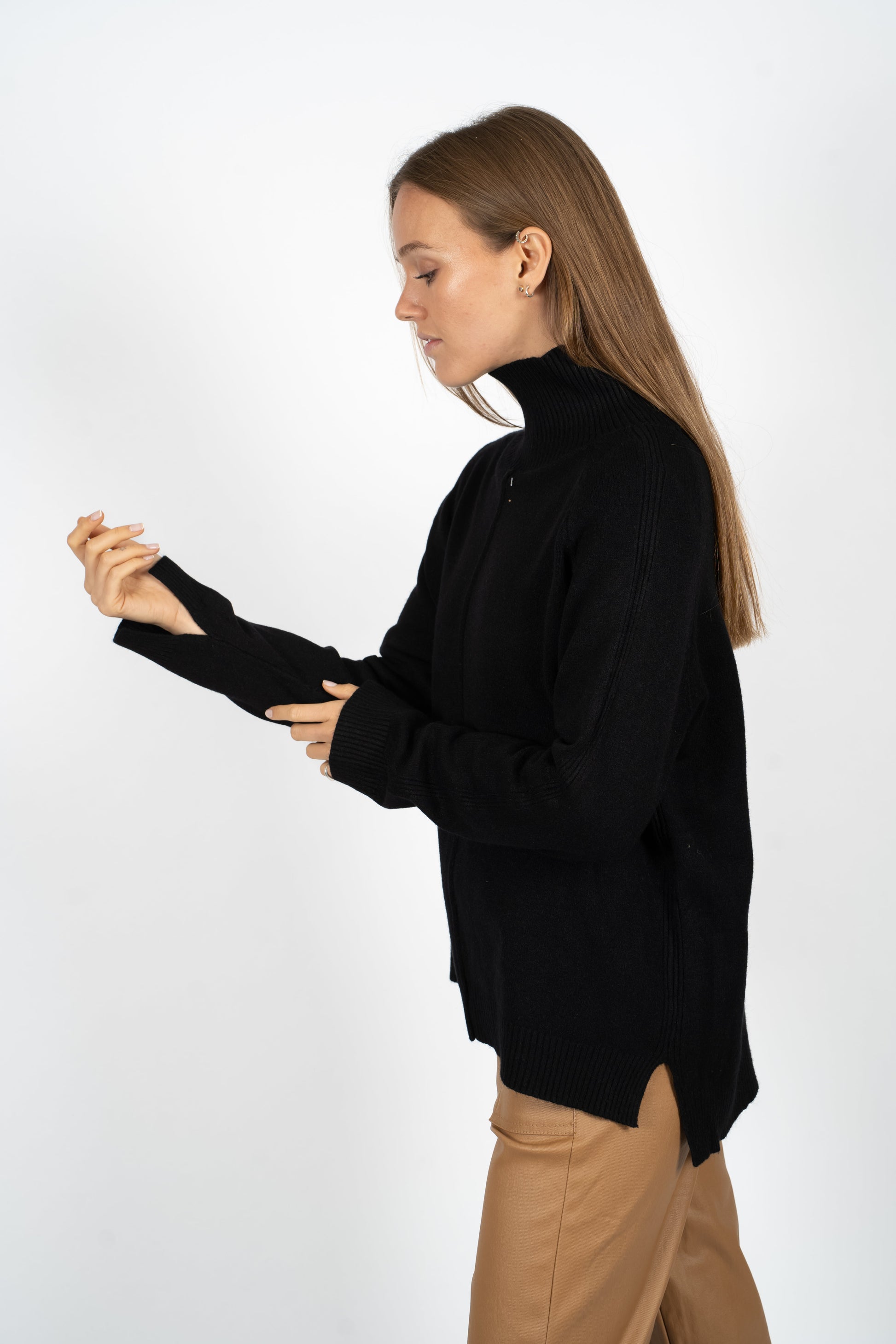 Sweater Cuchi Negro Básico