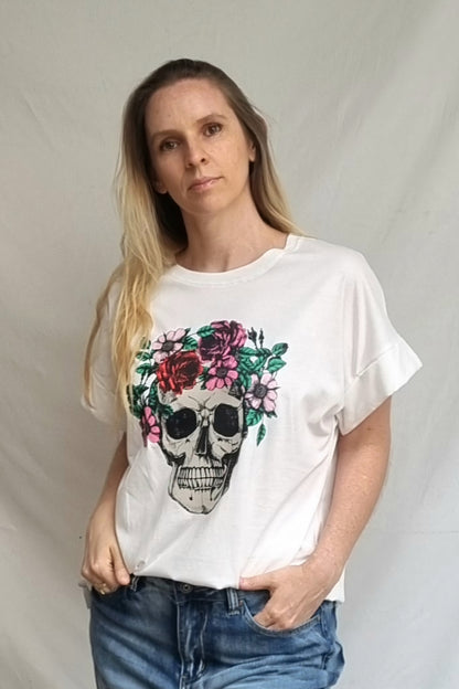 Polera Calavera Blanca