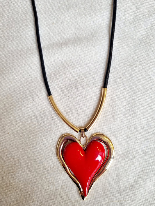 Collar Hati Rojo